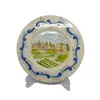 Foto de um(a) Prato decorativo cerâmica pintada à mão, da categoria de Pratos Decorativos. Prato decorativo em cerâmica pintada à mão, para pendurar na parede (acompanha o suporte traseiro). Paisagem bucólica da... Vendido no marketplace Trésors.