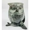Foto de um(a) Porta canetas em formato de coruja, da categoria de Itens de Escritório. Porta lápis/caneta de metal em formato de coruja medindo aproximadamente 8,5cm altura e compartimento com 7cm de... Vendido no marketplace Trésors.