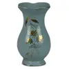 Foto de um(a) Pequeno vaso em porcelana, da categoria de Vasos. ANTIGO VASINHO EM PORCELANA NA TONALIDADE AZUL AO GOSTO VELHA PEDREIRA COM DECORAÇÃO FLORAL EM DOURADO. BORDA ONDULADAS. EM... Vendido no marketplace Trésors.