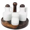 Foto de um(a) Kit galheteiro aa Tropic Art, da categoria de Acessórios de cozinha. KIT GALHETEIRO DA RENOMADA TROPIC ART COMPLETO, MEDE BASE 14CM DE ALTURA. EM BOM ESTADO DE CONSERVAÇÃO. CONTÉM 4 PEÇAS. Vendido no marketplace Trésors.