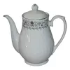 Foto de um(a) Bule para chá, da categoria de Bules. Bule para chá em porcelana branca com filetes prateados e decoração floral na cor cinza. Mede 21 X 20C de bico á alça,... Vendido no marketplace Trésors.