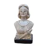 Foto de um(a) Pequeno busto de resina da Justiça, da categoria de Escultura. Pequeno busto de resina da JustiçaDimensões: Altura: 22Largura: 12Profundidade: 9. Vendido no marketplace Trésors.
