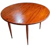 Foto de um(a) Mesa redonda funcional com pé palito dobrável em cabreuva Déc. 60, da categoria de Mesas de Jantar. Encontre a mesa redonda funcional que completa o seu estilo! Esta peça icônica dos anos 60 é feita com cabreuva e apresenta... Vendido no marketplace Trésors.