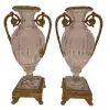 Foto de um(a) Par de vasos de cristal lapidado montados em bronze dourado Charles X - França XIX, da categoria de Vasos. Par de vasos de cristal lapidado montados em bronze dourado Charles X - França XIX.Cristal e bronze. 30,5cm de altura x 15,5... Vendido no marketplace Trésors.