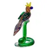 Foto de um(a) Papagaio representando a versatilidade dos artesãos de Murano, da categoria de Cristais. Papagaio representando a versatilidade dos artesãos de Murano numa obra multi colorida impecável medindo 27A x 13 na base. Vendido no marketplace Trésors.