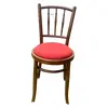 Foto de um(a) Cadeira Thonet N35, da categoria de Cadeiras de jantar. Recém restaurada na cor natural da madeiravalor unitário. Vendido no marketplace Trésors.
