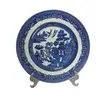 Foto de um(a) Prato Louça Inglesa, da categoria de Pratos. Prato em louça JOHNSON BROS (marca criada em 1883, Inglaterra). Padrão Willow, representativo da árvore Salgueiro e de... Vendido no marketplace Trésors.