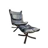 Foto de um(a) Poltrona Falcon Longe Chair - Sigurd Ressell para Vatne Møbler, da categoria de Poltronas. Poltrona Falcon Lounge Chair – 1971 Sigurd Ressell para Vatne Møbler Restaurada em couro preto.Medida: 80cmx95cmx102cmA. Vendido no marketplace Trésors.