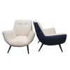 Foto de um(a) Par poltrona estilo Italianas, da categoria de Poltronas. Super confortáveis poltronas pé palito anos 60, estofado novo de algodão duas cores, dando um charme especial para peça.... Vendido no marketplace Trésors.