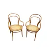 Foto de um(a) Par de cadeira Thonet com braço, da categoria de Outras cadeiras . Clássicas e muito bem conservadas, coringas para diversos ambientes, raridade.Medidas: 92cmx50cmx54cm. Vendido no marketplace Trésors.