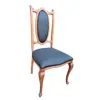 Foto de um(a) Poltrona Vintage Luís XV Medalhão, da categoria de Poltronas. A Poltrona Vintage Luís XV é uma peça que traz elegância e sofisticação para qualquer ambiente. Com um design... Vendido no marketplace Trésors.