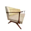 Foto de um(a) Sofá anos Vintage anos 60, da categoria de Sofás. O Sofá Vintage anos 60 é uma peça icônica que traz um toque de elegância e sofisticação a qualquer ambiente. Com um... Vendido no marketplace Trésors.