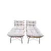 Foto de um(a) Par de poltronas costela Vintage, da categoria de Poltronas. Belíssimo par de poltronas costela, com regulagem no encosto, tecido sued branco, restauradas. Vendido no marketplace Trésors.