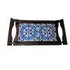 Foto de um(a) Azulejo Modernista, da categoria de Bandejas. Bandeja com bordas e alça em madeira e dois azulejos do arquiteto modernista Anisio Medeiros (1922 -2003). Padrão de... Vendido no marketplace Trésors.