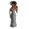 Foto de um(a) Escultura terracota figura mulher, da categoria de Escultura. ARTE POPULAR - escultura em terracota representando figura de mulher com vaso no ombro, pintada a mão nas cores branco e... Vendido no marketplace Trésors.