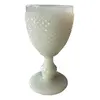 Foto de um(a) Antiga Taça De Coleção De Vinho Em Opalina Francesa, da categoria de Taças. Antiga taça em opalina francesa bico de jaca. Peça de coleção, excelente qualidade. Meados do século XX.Medidas 12 x 6,5cm. Vendido no marketplace Trésors.