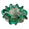 Foto de um(a) Antigo Bowl Decorativo Cinzeiro Em Murano Italiano Verde, da categoria de Cinzeiros. ~ Italy Glass ~ Antigo bowl decorativo, também pode ser usado como cinzeiro em Murano italiano double na cor verde... Vendido no marketplace Trésors.