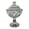 Foto de um(a) Antiga Bomboniere Compoteira Em Cristal Francês Satiné, da categoria de Garrafas, potes e jarros. Antiga bomboniere compoteira em cristal francês prensado, com detalhes em Satiné, decoração floral em relevo e acetinada.... Vendido no marketplace Trésors.