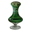 Foto de um(a) Antigo Raro Vaso Jarro Cristal Baccarat Verde Esmeralda, da categoria de Vasos. Antigo e fino vaso em cristal doublé europeu na cor verde esmeralda. Lindíssima lapidação manual e formato muito chique,... Vendido no marketplace Trésors.