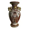 Foto de um(a) Antigo Raro Vaso Jarro Oriental Porcelana Japonesa Satsuma, da categoria de Vasos. ~ Satsuma Imperial ~Antigo e raro vaso oriental com com alças no formato de cães de fó. Peça total artística pintada à mão... Vendido no marketplace Trésors.