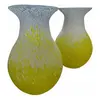 Foto de um(a) Antigo Par De Vasos Jarros Art Deco Em Murano Pâte De Verre, da categoria de Vasos. ~ Pâte de Verre ~Antigo e belíssimo par de vasos artísticos em Murano amarelo com rajados em branco e pequenos pontos em... Vendido no marketplace Trésors.