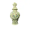 Foto de um(a) Antigo Raro Potiche Em Porcelana Holandesa Gouda Art Deco, da categoria de Vasos e recipientes. Gouda. Antigo e lindo potiche em porcelana artística holandesa. Pintada à mão, decoração floral com filetes em ouro. Meados... Vendido no marketplace Trésors.