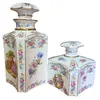 Foto de um(a) Conjunto de Lavabo em Porcelana com Cenas Galantes e Filetes a Ouro, da categoria de Conjunto de banheiro. Este encantador conjunto de toucador em porcelana fina é uma peça clássica de decoração, perfeita para adicionar um toque de... Vendido no marketplace Trésors.