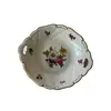 Foto de um(a) Antigo Prato Decorativo Com Alças Porcelana Alemã Bavaria, da categoria de Travessas e tigelas. ~ Bavaria | Germany ~Para servir ou decorar com este antigo e belíssimo prato com alças em porcelana artística alemã.... Vendido no marketplace Trésors.