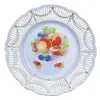Foto de um(a) Antigo Grande Prato Medalhão Porcelana Alemã Fenestrado, da categoria de Pratos Decorativos. Schumann, Bavaria. Germany. Antigo e grande prato medalhão decorativo com decoração de frutas, dita natureza morta, borda... Vendido no marketplace Trésors.