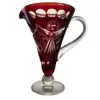 Foto de um(a) Antiga Jarra Em Cristal Baccarat Cor Vermelho Rubi Lapidado, da categoria de Jarros. Antiga jarra em cristal Baccarat na cor vermelho rubi, ricamente lapidado à mão, como uma jóia.Medidas 24x22cm. Vendido no marketplace Trésors.