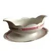 Foto de um(a) Antiga E Rara Molheira Em Fina Porcelana Tcheca, da categoria de Garrafas, potes e jarros. Linda e elegante molheira em fina porcelana czechoslovakia, ricamente decorado com flores e acabamos com frisos em ouro.... Vendido no marketplace Trésors.