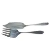 Foto de um(a) Antigo Raro Par De Talheres de Servir Peixe Prata Alemã Wmf, da categoria de Faqueiros e talheres. WMF. Antigo par de talheres para servir peixe, espessurados a prata, da famosa manufatura alemã WMF. No estojo original.... Vendido no marketplace Trésors.