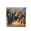 Foto de um(a) ​ LP Blaze of Glory - Bon Jovi 1990 - inspirado no filme Young Guns II, da categoria de LPs ou Discos de Vinil. LP Blaze of Glory, Bon Jovi, de 1990, inspirado no filme Young Guns II. Perfeito estado. Vendido no marketplace Trésors.