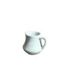 Foto de um(a) Cremeirinha Porcelana Branca, Década de 2000, da categoria de Cremeiras. Cremeira em porcelana branca lisa, década de 2000 marca: porcelain china, procedência chinesa A: 6,5cm L alça até o bico:... Vendido no marketplace Trésors.