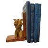 Foto de um(a) Porta Livros Torso Feminino em Pedra Sabão, Década de 1990, da categoria de Apoio para livros. Porta livros em pedra sabão com torso feminino com base em madeira envernizada. Lembrança de viagem do nordeste brasileiro... Vendido no marketplace Trésors.