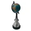 Foto de um(a) Globo Terrestre Porcelana, da categoria de Globos. Globo terrestre com base em madeira e porcelana, pendente em metal. A: 32 cm D base: 11,5 cm D globo: 9 cm peso: 845g. Vendido no marketplace Trésors.