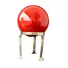 Foto de um(a) Esfera Red Anos 90, da categoria de Outros objetos decorativos. Esfera em cerâmica na cor vermelha, década de 1990.Diametro: 13 cm / peso 378 g Suporte em latão com banho de níquel:... Vendido no marketplace Trésors.