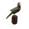 Foto de um(a) Papagaio Pedras Brasileiras Anos 80, da categoria de Modelos e estatuetas. Papagaio brasileiro esculpido em diferentes tipos de pedras brasileiras, década de 1980. A: 11 cm L: 3,4 cm P: 3,4 cm Peso:... Vendido no marketplace Trésors.