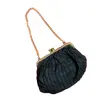 Foto de um(a) Bolsa de Mão, Década de 1930, da categoria de Outros colecionáveis. Bolsa em tecido com fecho e corrente em latão, década de 1930. A: 9 cm L: 0,5 cm P: 7 cm peso: 63 g. Vendido no marketplace Trésors.