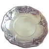 Foto de um(a) Antigo Centro De Mesa Fruteira Em Prata Wmf Art Nouveau, da categoria de Centro de mesa. Centro de mesa alemão, da famosa manufatura WMF, metade do século XX, com lindo trabalho nas bordas, com cachos de uva e... Vendido no marketplace Trésors.
