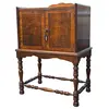 Foto de um(a) Raro Armário Porta-Charutos Antigo, da categoria de Caixas e estojos para charutos. Magnífico e Raro Móvel Humidor / Porta-Charutos Antigo Exclusiva peça de mobiliário antigo de alto padrão, destinada... Vendido no marketplace Trésors.