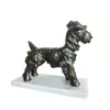 Foto de um(a) Escultura Schnauzer Cerâmica e Mármore, da categoria de Escultura. Schnauzer em cerâmica com pátina bronze e banho de vidro líquido (resina), base em mármore branco. Peça única pelo designer... Vendido no marketplace Trésors.