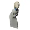 Foto de um(a) Antiga Escultura Feminina Porcelana Espanhola Rex Valência, da categoria de Escultura. Linda figura feminina feita à mão em porcelana espanhola, manufatura Rex - Valencia, padrão Lladró. Altura 23cm. Vendido no marketplace Trésors.