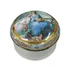 Foto de um(a) Caixa porta-joia clássico europeu, da categoria de Porta-Jóias. Antiga caixa porta-joias de porcelana, ricamente decorada no estilo clássico europeu (possivelmente francesa). Apresenta na... Vendido no marketplace Trésors.