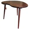Foto de um(a) Mesa de Centro em Imbuia com Pés Palito, da categoria de Mesas de centro. Autêntica mesa de centro vintage com marcante design orgânico, um verdadeiro ícone do mobiliário moderno brasileiro dos anos... Vendido no marketplace Trésors.