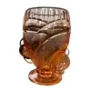 Foto de um(a) Antigo Vaso Jarro Art Deco Em Vidro Inglês Sowerby Glass, da categoria de Vasos. Sowerby Glass. Antigo e lindo vaso inglês em vidro artístico trabalhado com total influência do período Art Deco. Peça... Vendido no marketplace Trésors.
