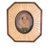 Foto de um(a) Antigo Raro Quadrinho Miniature Portrait Pintura Óleo France, da categoria de Pinturas. Miniature Portrait. Antigo quadrinho com linda figura de dama da sociedade, pintada à mão, pintura a óleo sobre folha de... Vendido no marketplace Trésors.