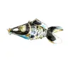 Foto de um(a) Antigo Lindo Pingente De Peixe Articulável Metal Esmaltado, da categoria de Outros colecionáveis. Peça muito delicada, em metal esmaltado à mão, de meados do século XX. Medida 5cm. Vendido no marketplace Trésors.