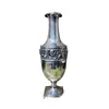 Foto de um(a) Antigo Jarro Vaso Clássico Em Prata Francesa Com Flores, da categoria de Vasos. Antigo e lindo vaso em prata francesa, estilo clássico, trabalho com flores em relevo. Muito imponente e decorativo. Meados... Vendido no marketplace Trésors.