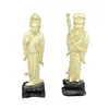 Foto de um(a) Antigo Par Casal Esculturas De Sábios Orientais Esculpidos, da categoria de Escultura. Antigo e pequeno par de esculturas representando casal de sábios esculpidos à mão em marfim. Trabalho muito delicado e com... Vendido no marketplace Trésors.